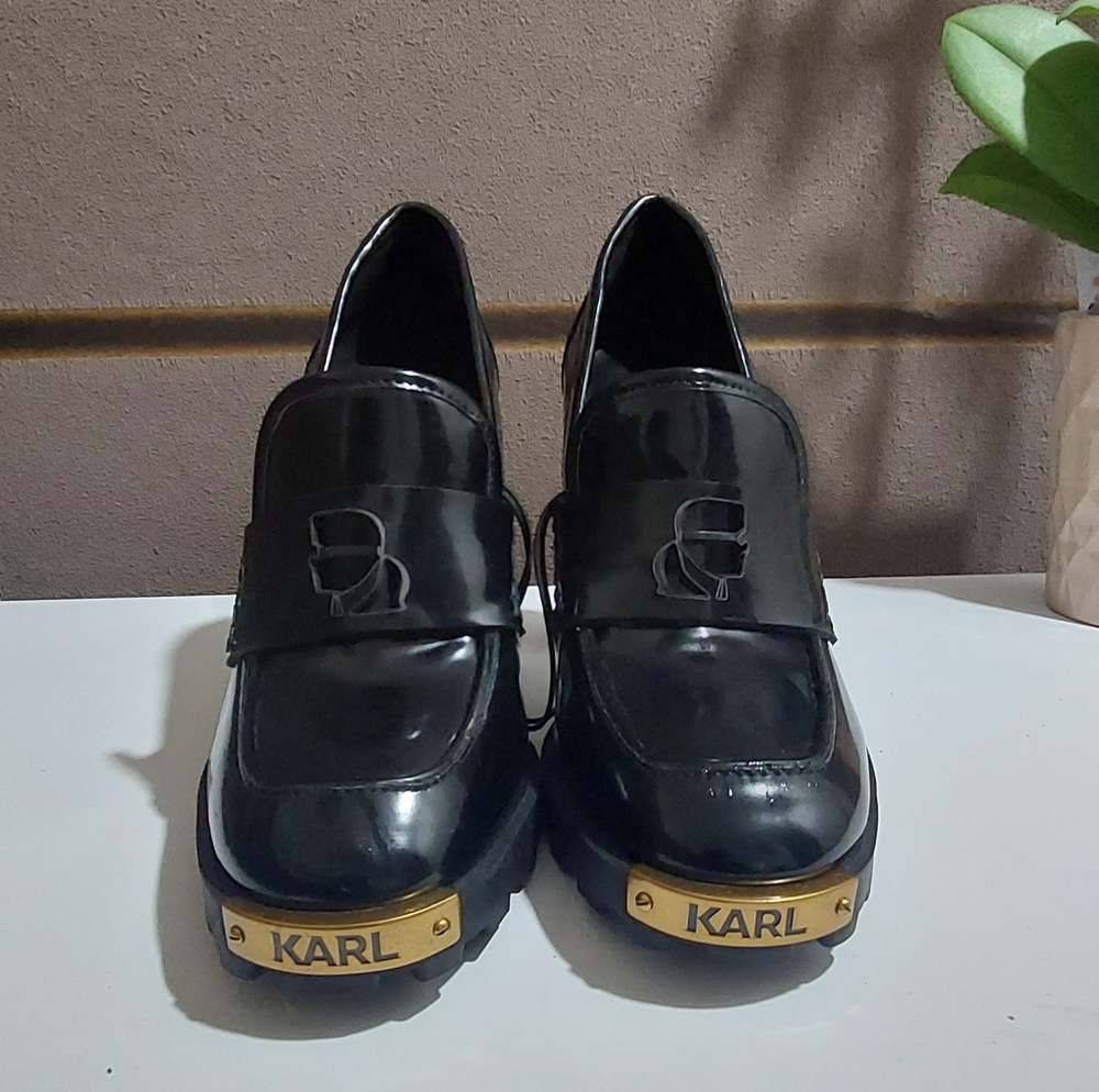 Karl Lagerfeld Pumps